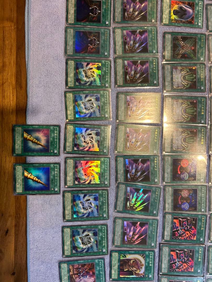 遊戯王OCG デュエルモンスターズ 魔法カード 77枚 引退品 まとめ売り