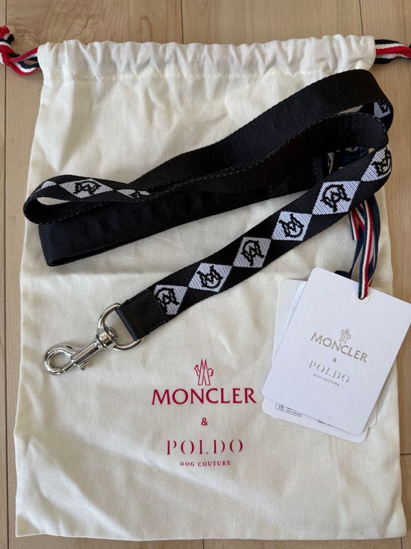【新品未使用】　モンクレール 首輪＆リードセット