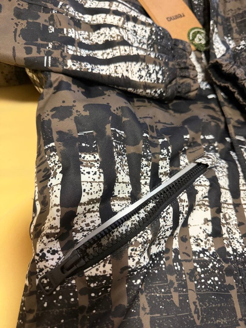 【値下げ！】新品✨reima 子供用スキーウェア 140