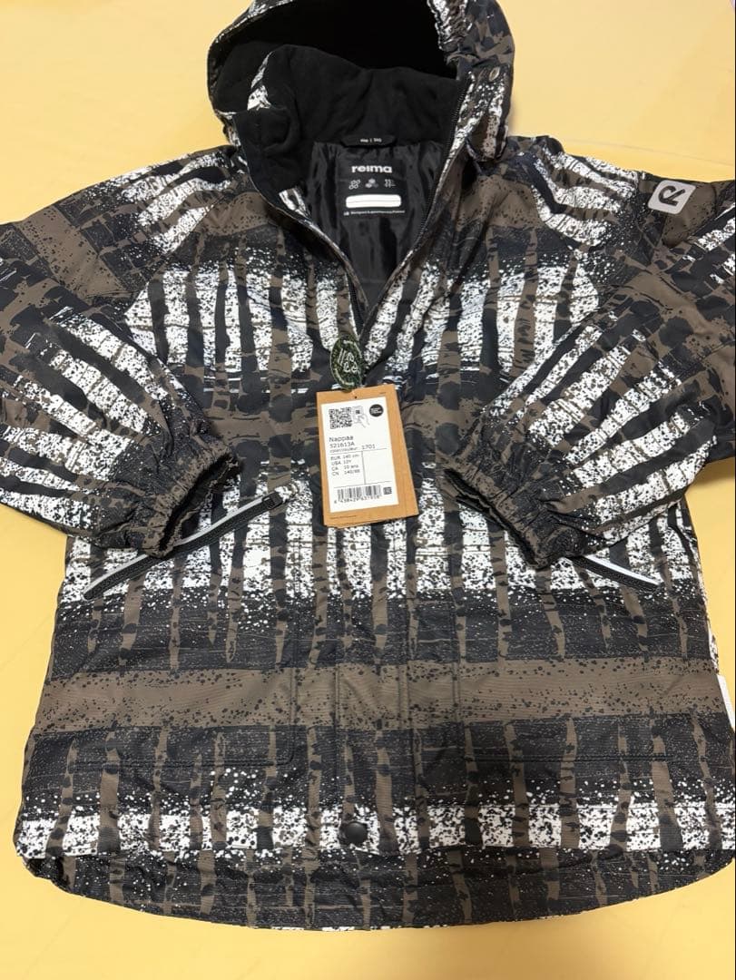 【値下げ！】新品✨reima 子供用スキーウェア 140