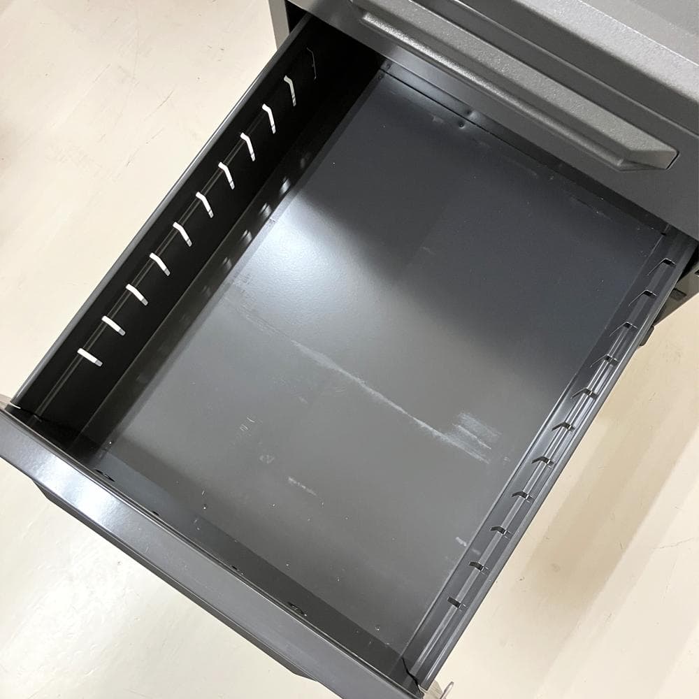 #2774-2　UCHIDA　スチールワゴン　サイドワゴン　デスクワゴン　鍵あり