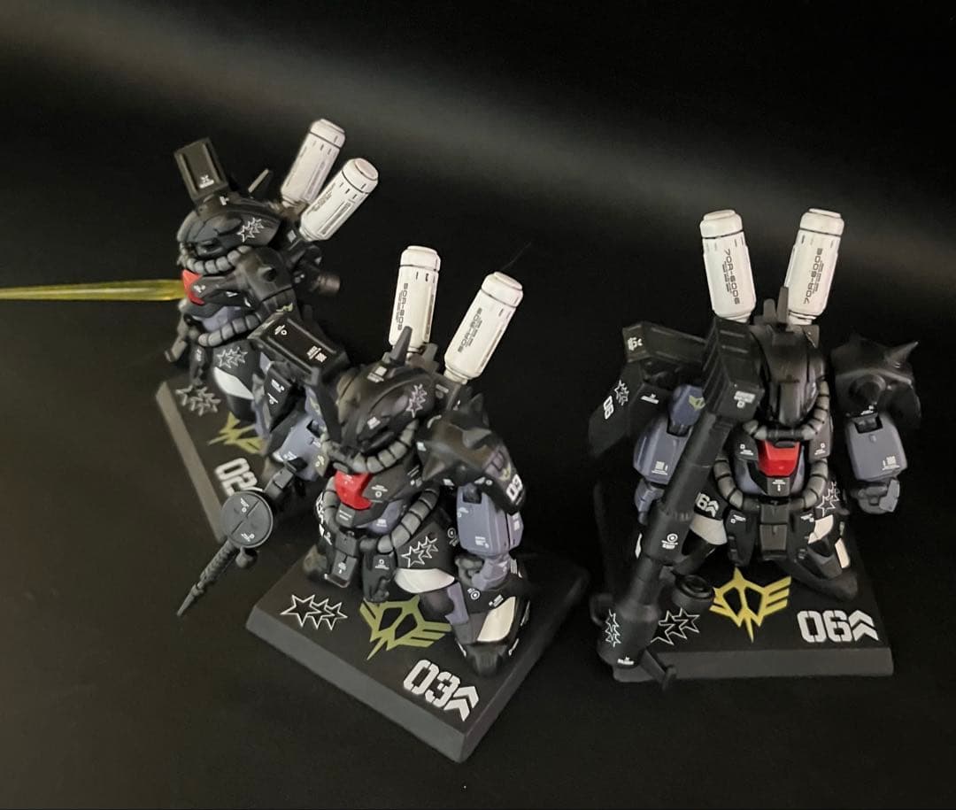 ガンダムコンバージ　黒い三連星　ザクⅢ改