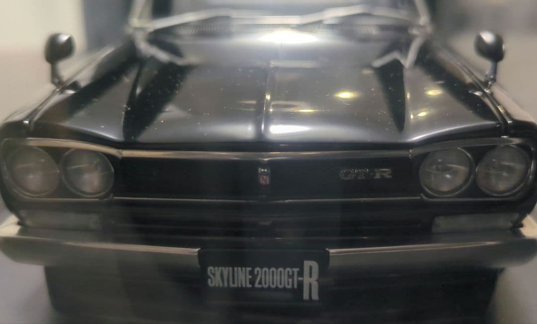 オートアートスカイライン1/18黒