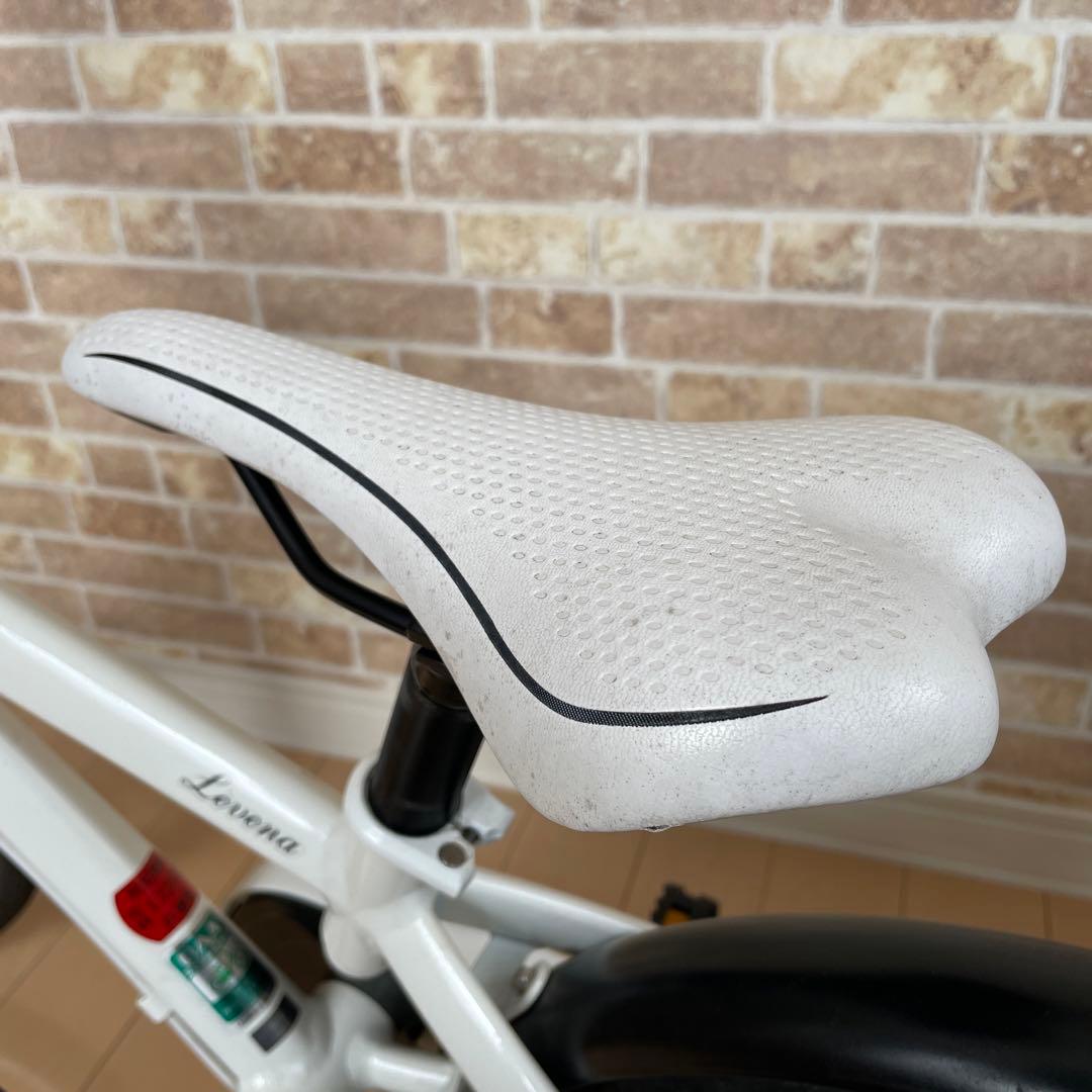 美品❗️送料込み❗️ブリヂストン　レベナ18インチ