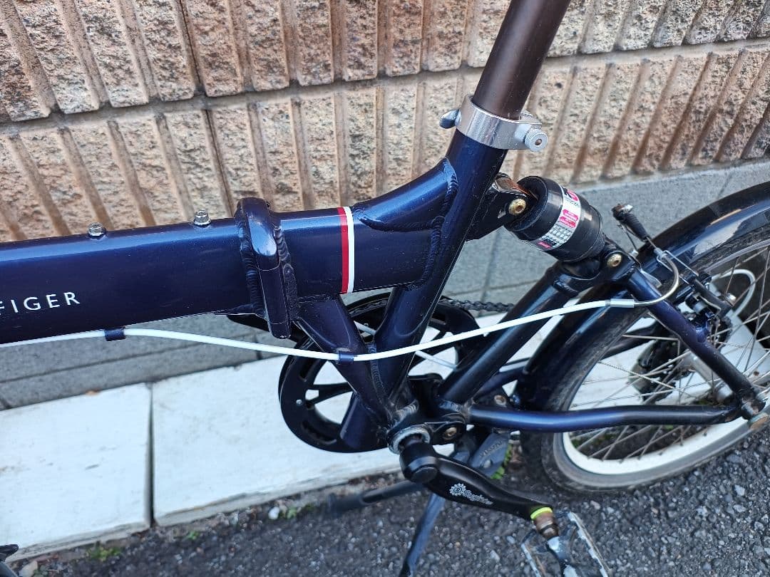 トミーヒルフィガー 折り畳み 20インチ