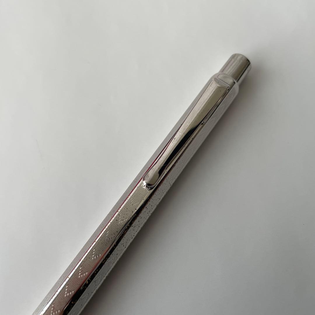 CARAN D'ACHE エクリドール シェブロン