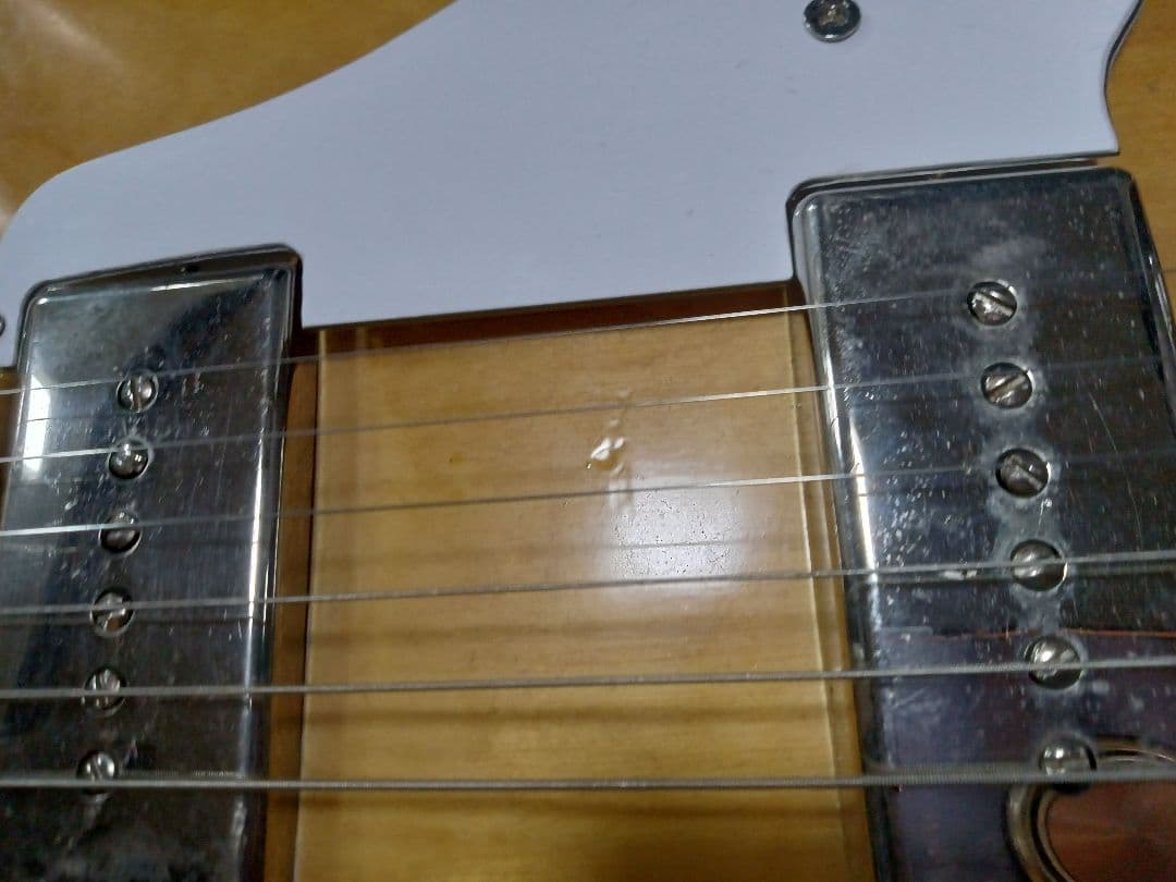 エピフォン　カジノクーペ　Epiphone　ポット交換　ピックガード製作　リペア