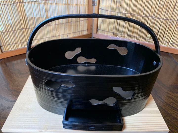 鵬雲斎好六瓢透莨盆 　上杉満樹作