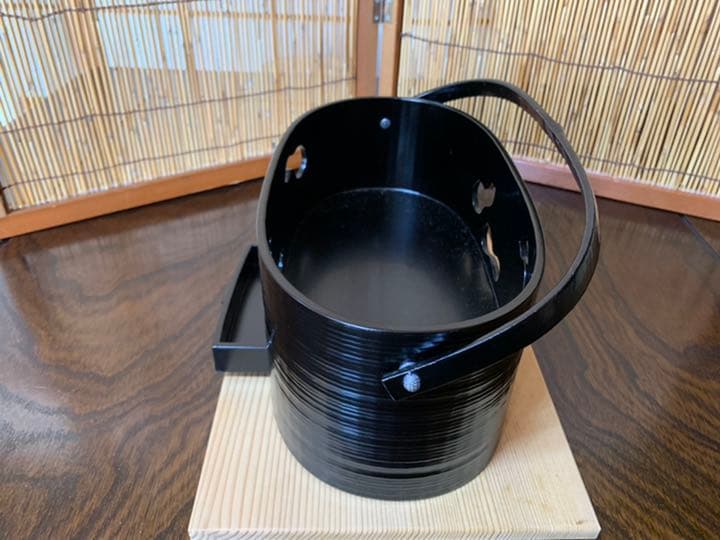 鵬雲斎好六瓢透莨盆 　上杉満樹作