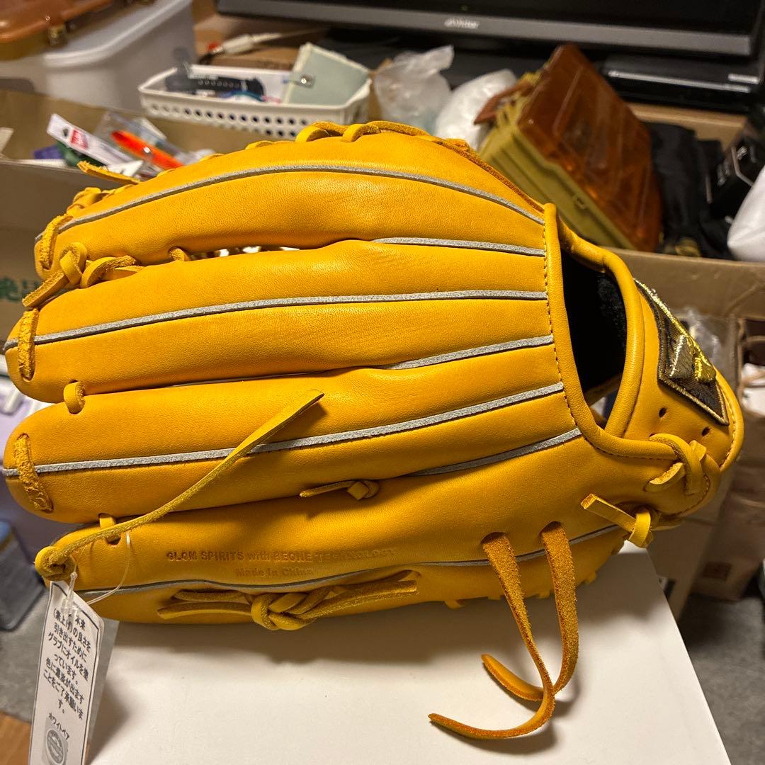 Glom グロム　軟式グローブ　内野手用　G51831 未使用　旧ロゴ