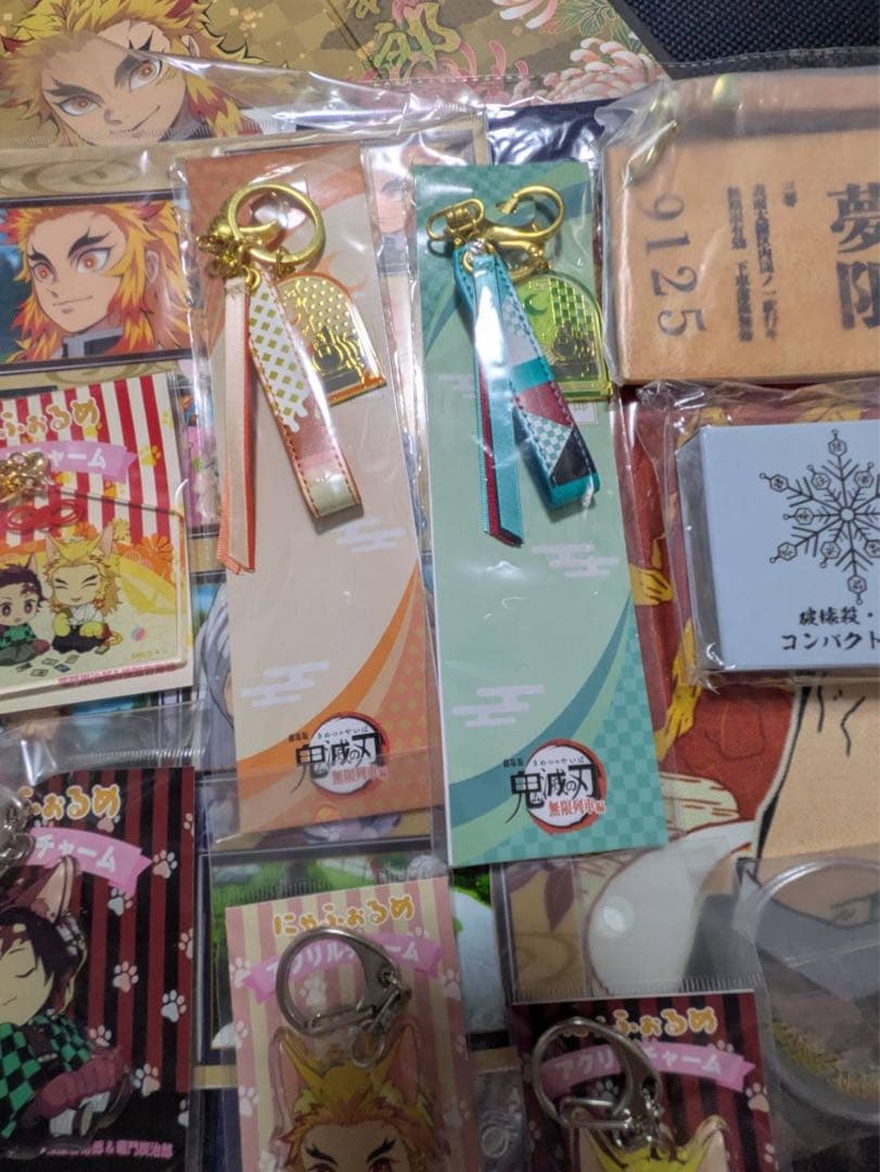 【希少】鬼滅の刃 大量まとめ売り 竈門炭治郎 煉獄杏寿郎