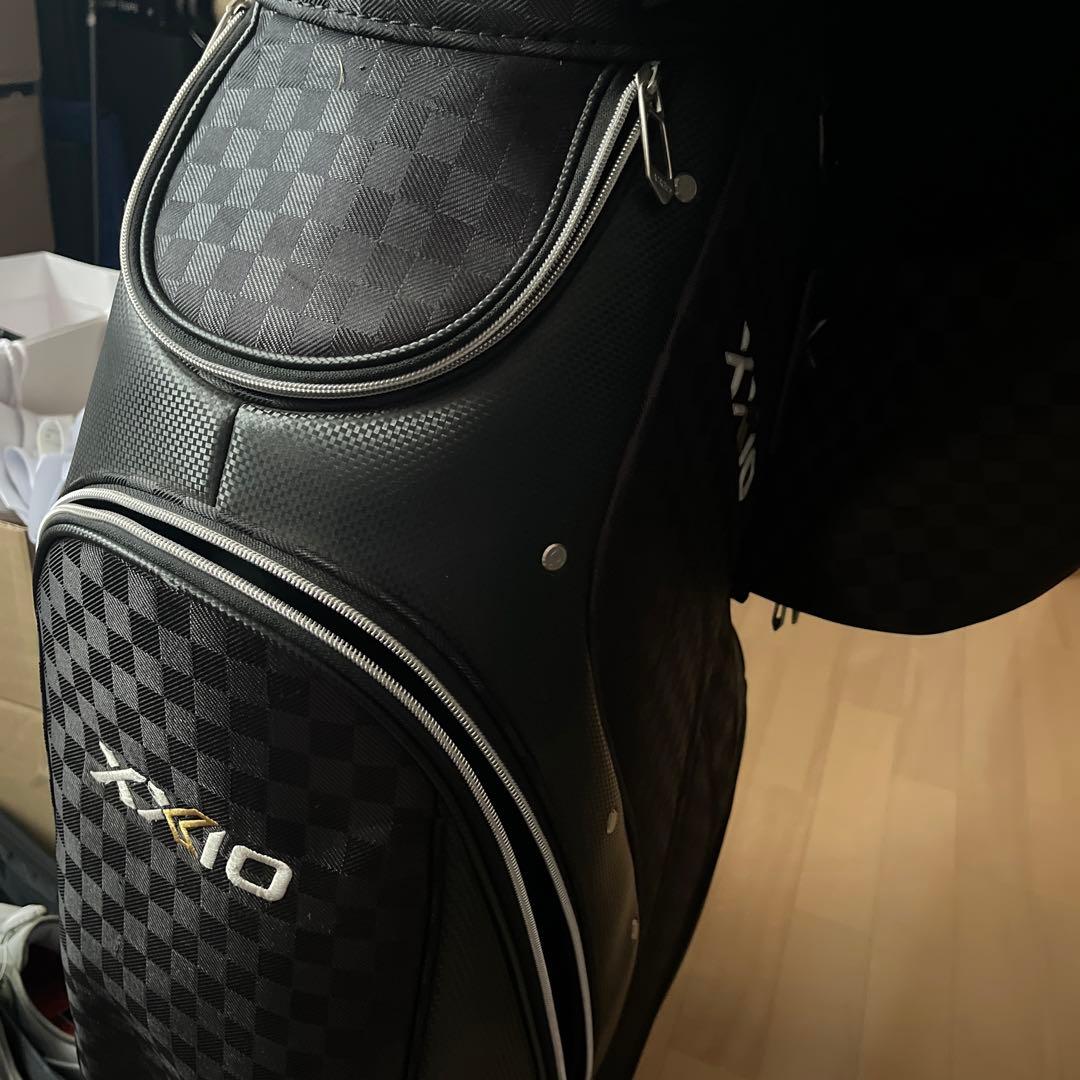 XXIO ブラック キャディバッグ チェッカーパターン