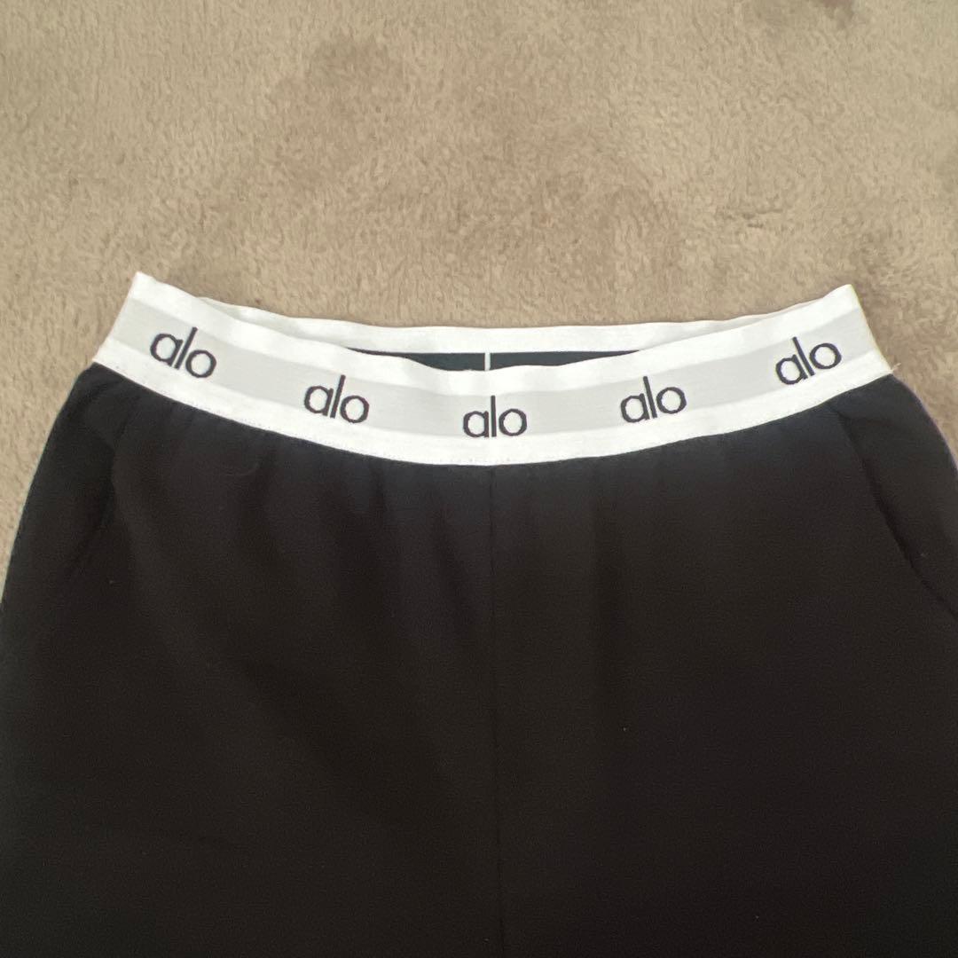 alo パンツ Sサイズ