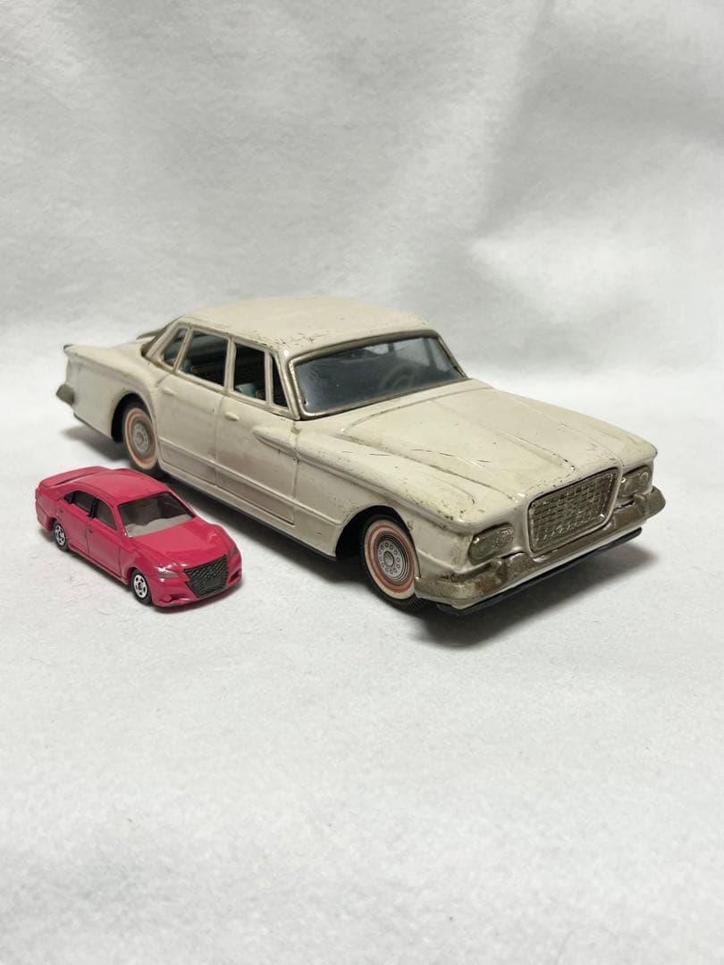昭和レトロCHRYSLER VALIANTクライスラーバリアント セダン　ブリキ