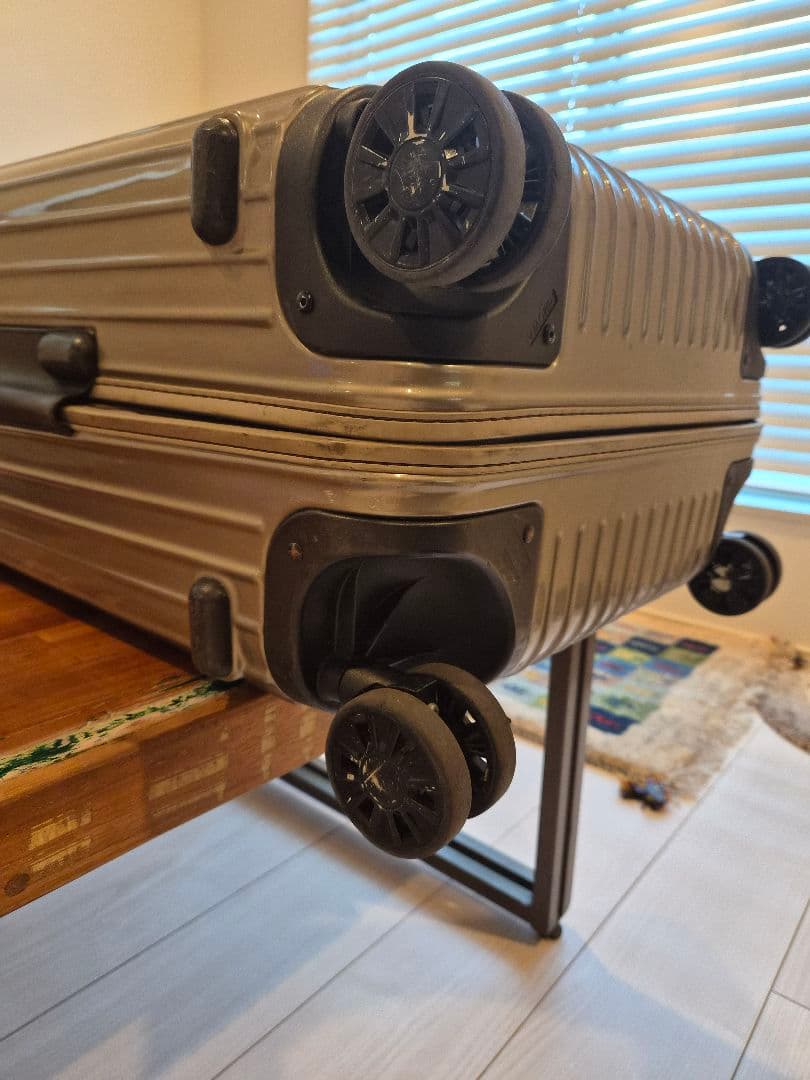 RIMOWA リモワ サルサ105L スーツケース 4輪シルバー TSA 旧ロゴ