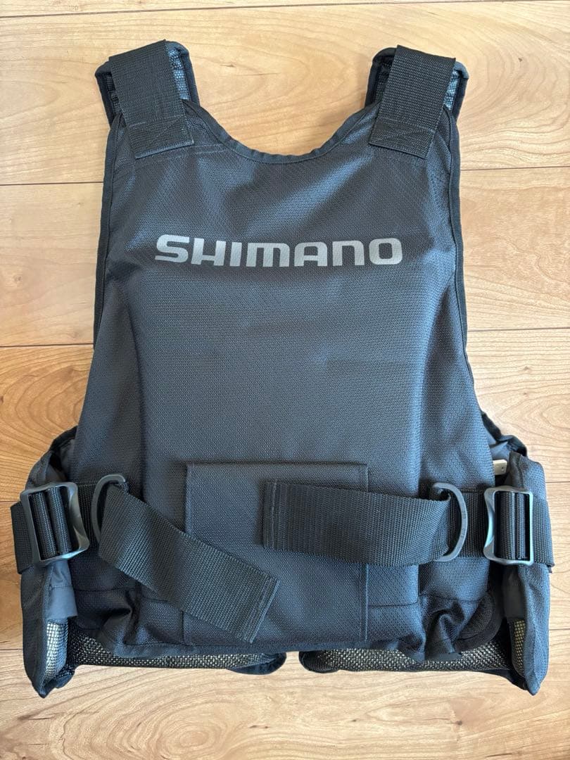 ひ*き様 SHIMANO ロックショアベスト VF-029U