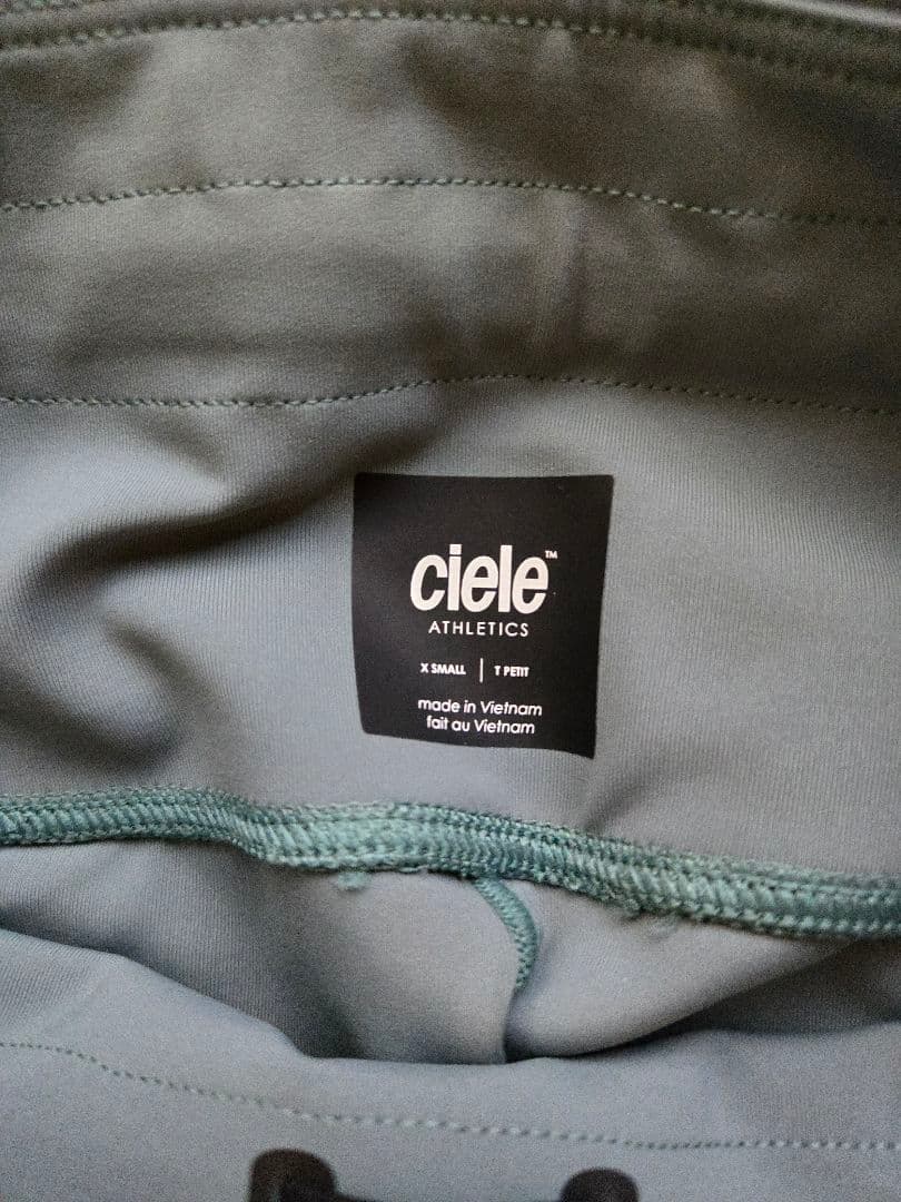 ciele athletics 陸上用マラソン用ハーフタイツ　レディース