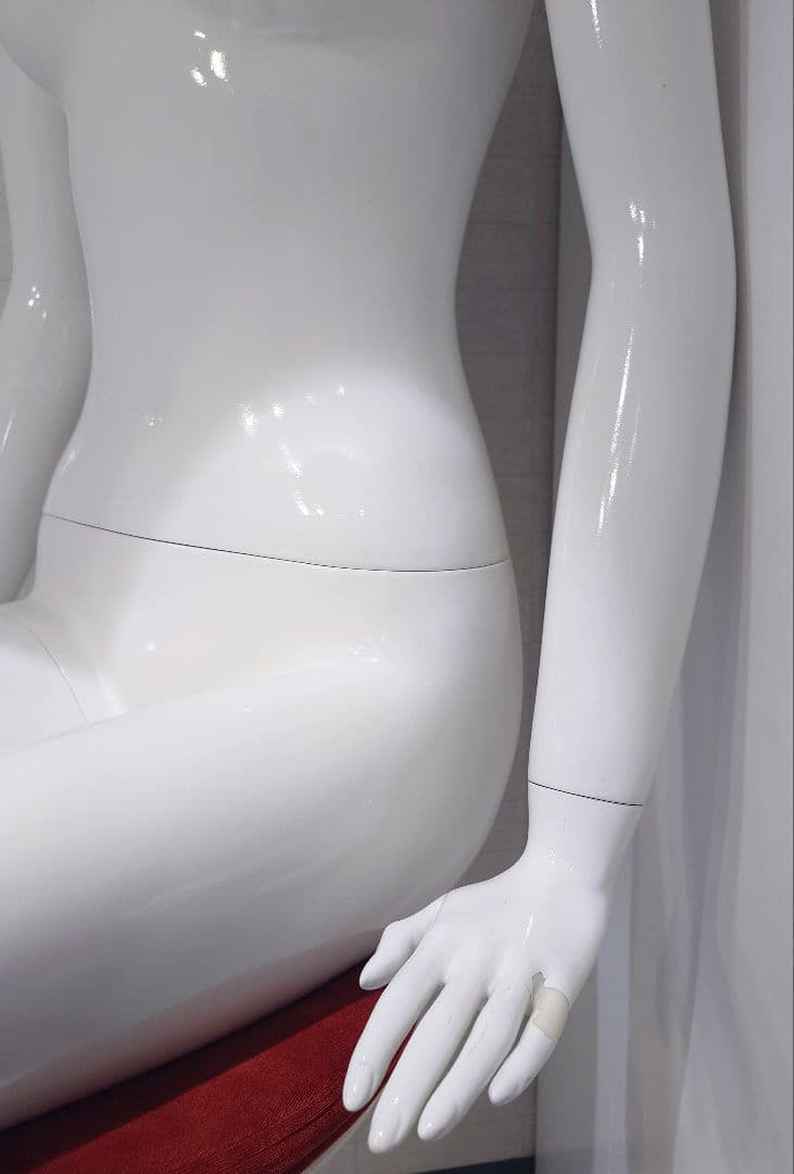 【送料込み】座りポーズ　リアルマネキン　トルソー　レディース　婦人　9号