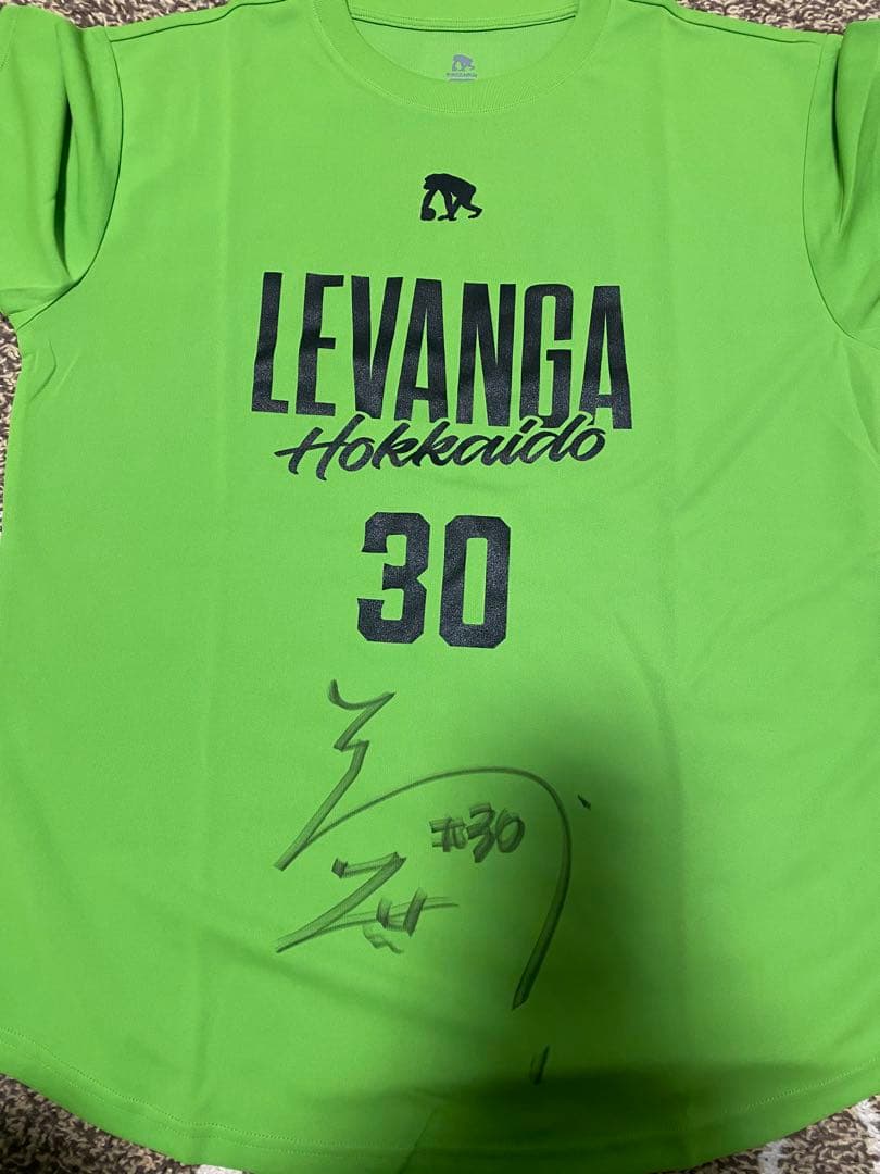 レバンガ北海道　富永啓生　サイン入りシャツ