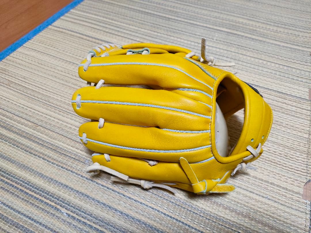 ZETTプロステイタスSE　軟式用グローブ（吉川尚輝モデル）