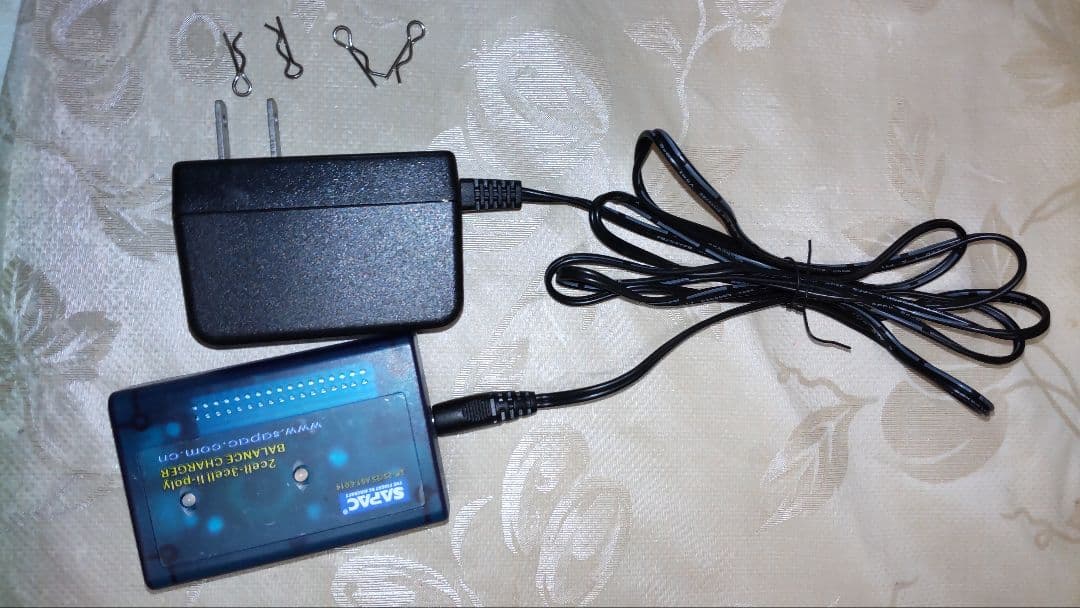 ☆ほぼ未使用品☆美品☆1/10電動カー四駆ラジコンプロポセット