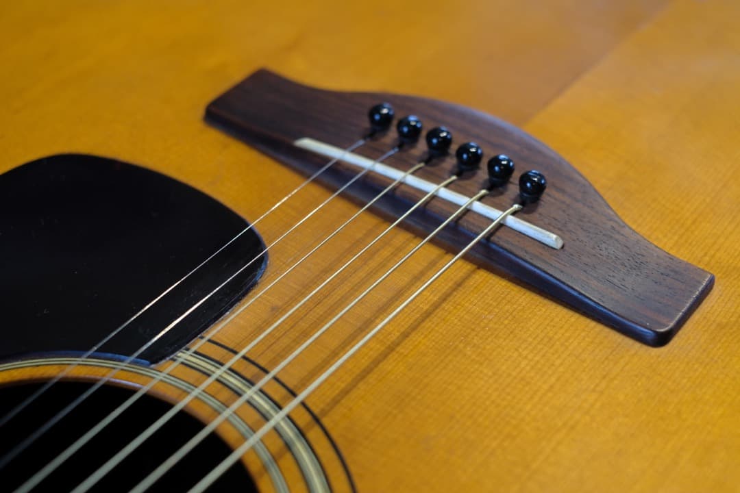 状態良 YAMAHA FG180 赤ラベル 調整済 ヤマハ