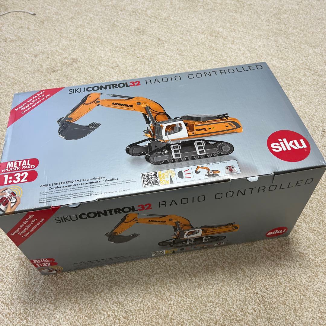 siku control 1／32 パワーショベル
