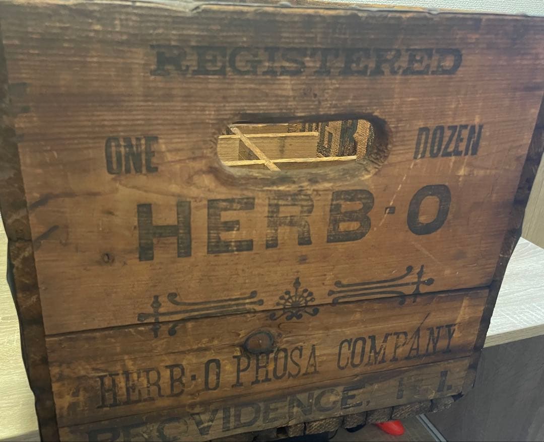 HERB-O ヴィンテージ木箱　什器　看板　インダストリアル