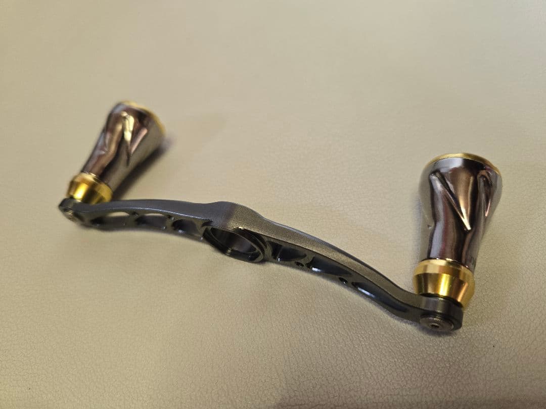 LIVRE CRANK 100 フォルテノブ　リブレ　ベイトリール　ハンドル