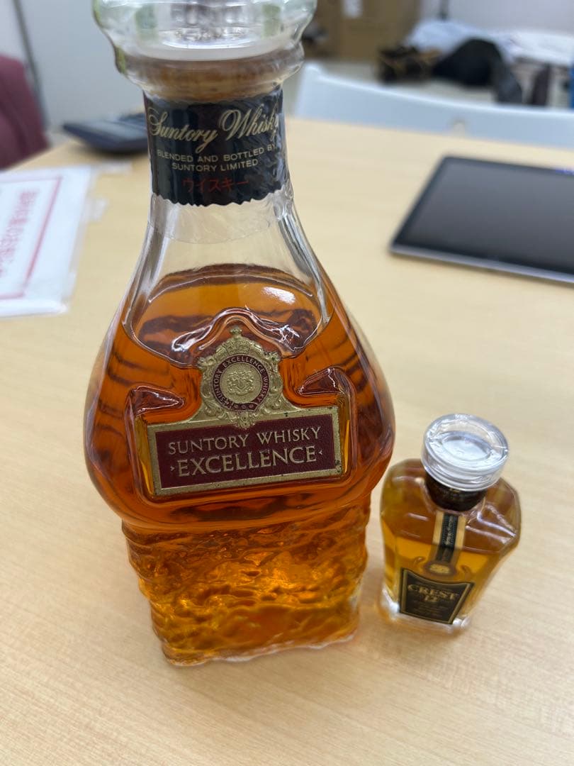 ［未開封おまけ付］SUNTORY エクセレンス80周年&クレスト12年ミニボトル