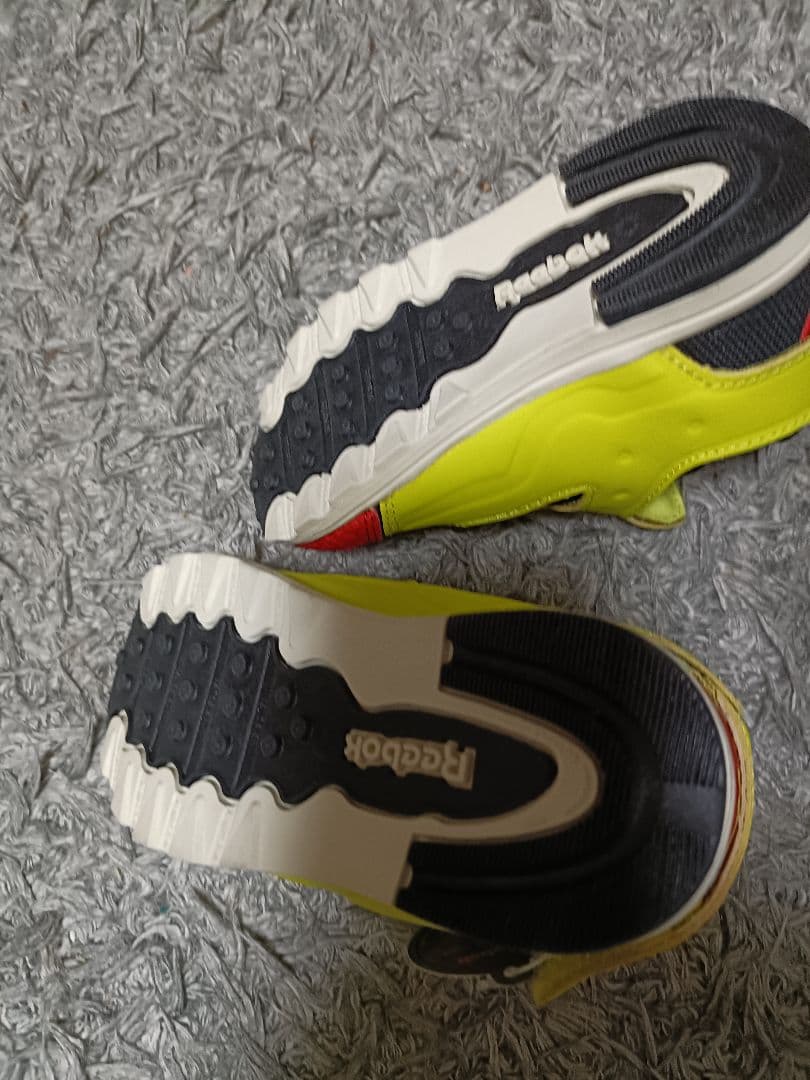 Reebok 親子スニーカー