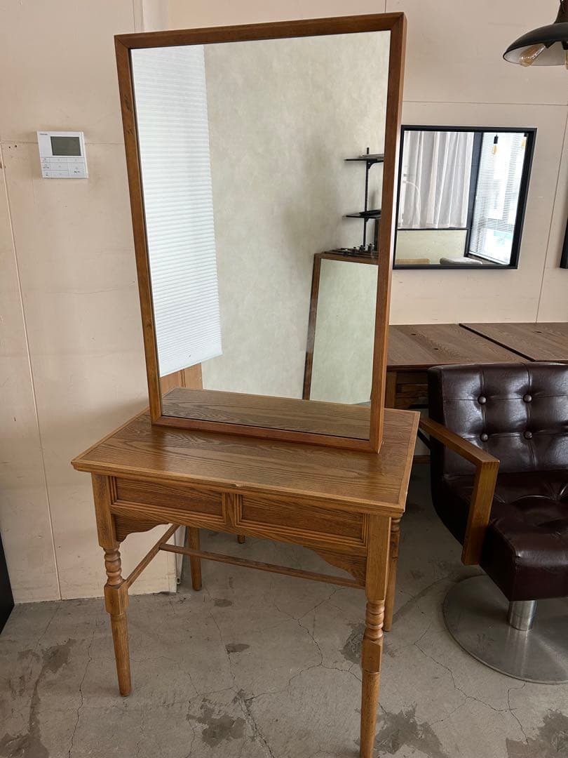 【Ku中古】美容室両面鏡セット面 木製アンティーク 1台 その1