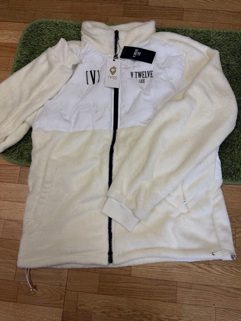 新品正規品【V12/size L】フリース　ハイブリッド　キルティングアウター