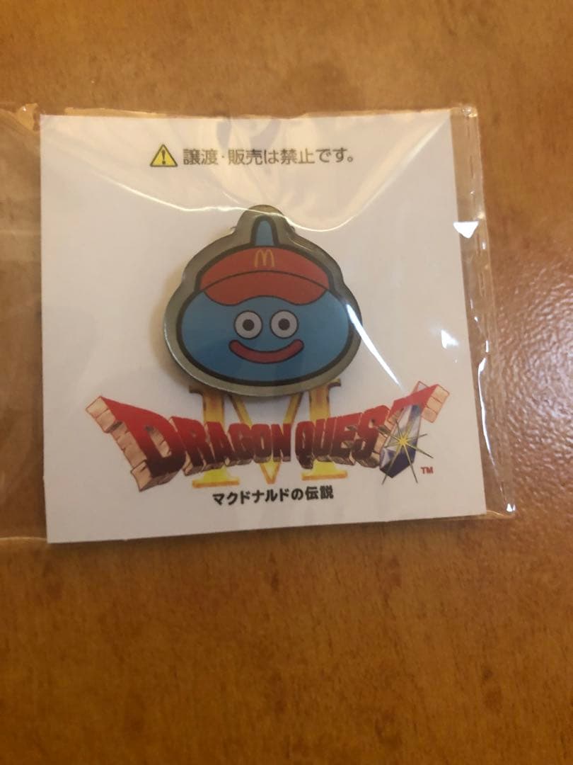 ドラゴンクエスト　マクドナルド　スライム　ピンバッジ　非売品