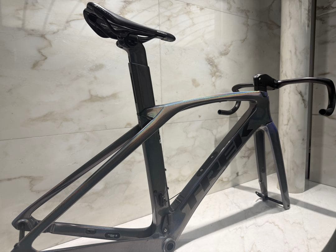 TREK MADONE SLR GEN6 フレームセット