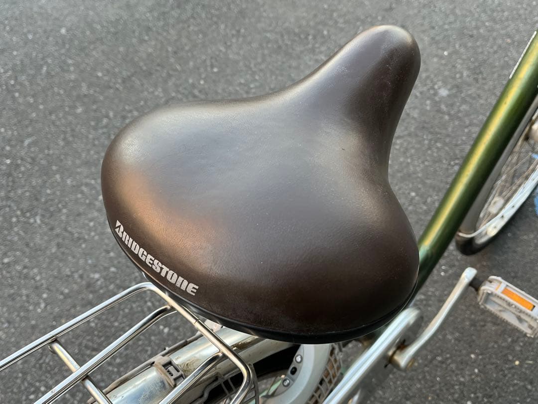 中古ブリヂストン軽量アルミ3段変速自転車〓26インチ★カギ＆チェーンケース新品