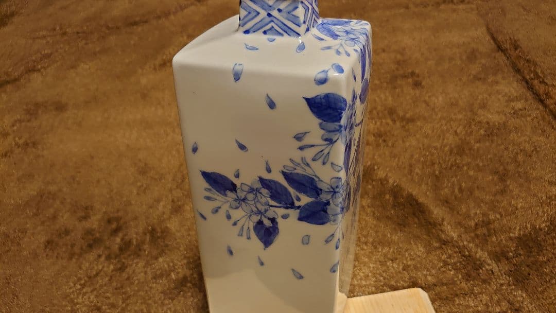 李朝　古染付　染付　古伊万里　伊万里　小壺　角壺　桜　１客