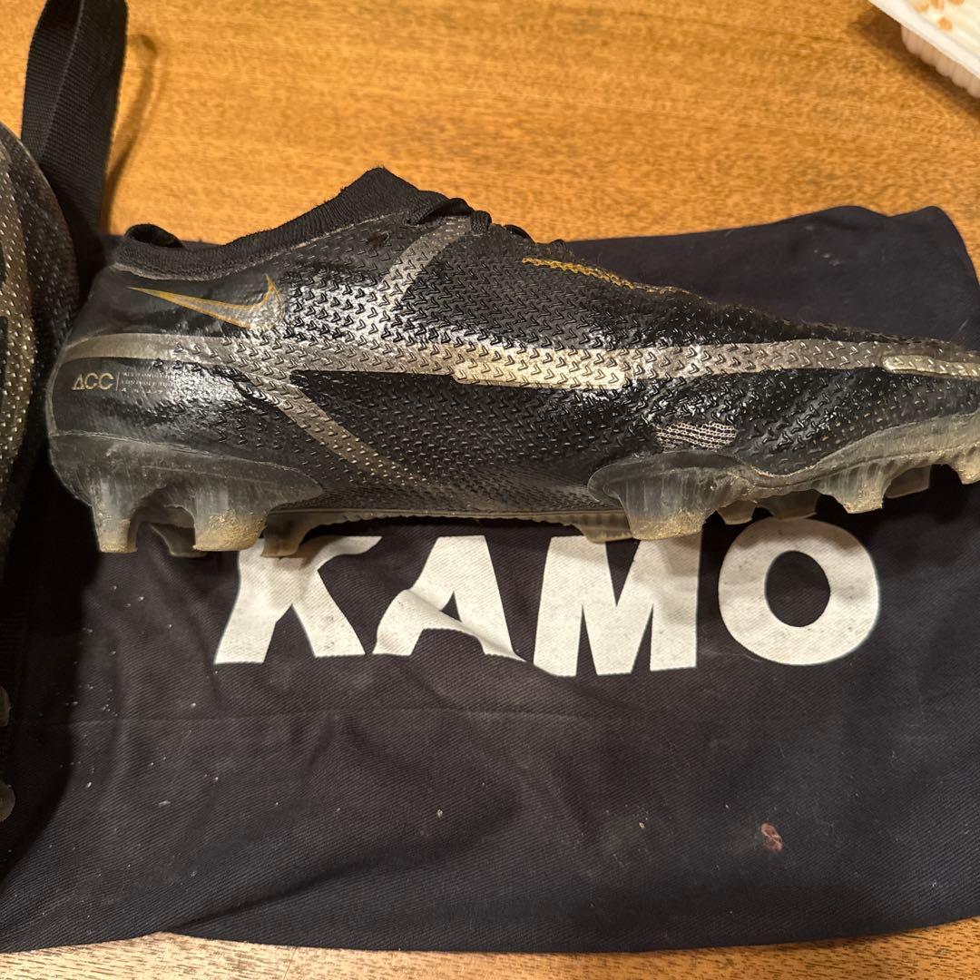 Nike Phantom GT スパイクシューズ ブラック/ゴールド