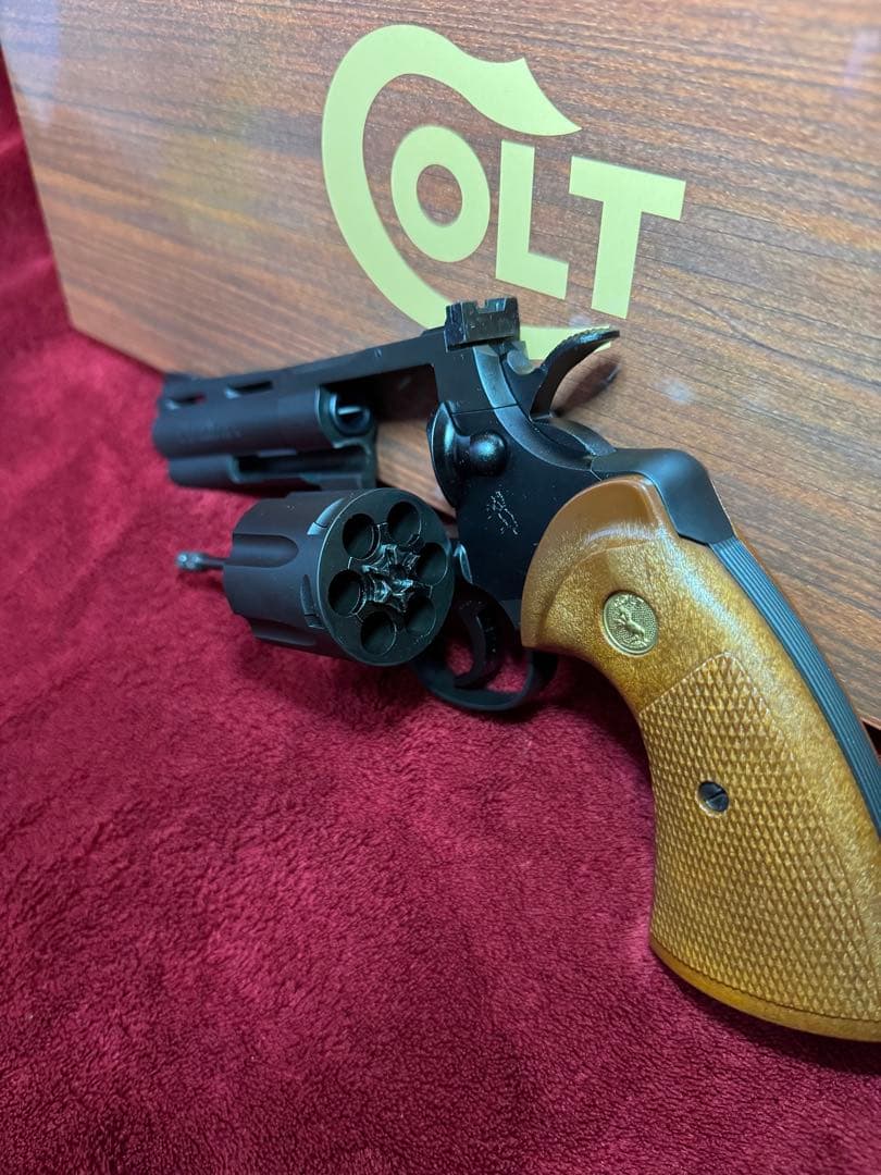 タナカ コルトパイソン.357 4インチ Rモデル　　 ヘビーウェイト