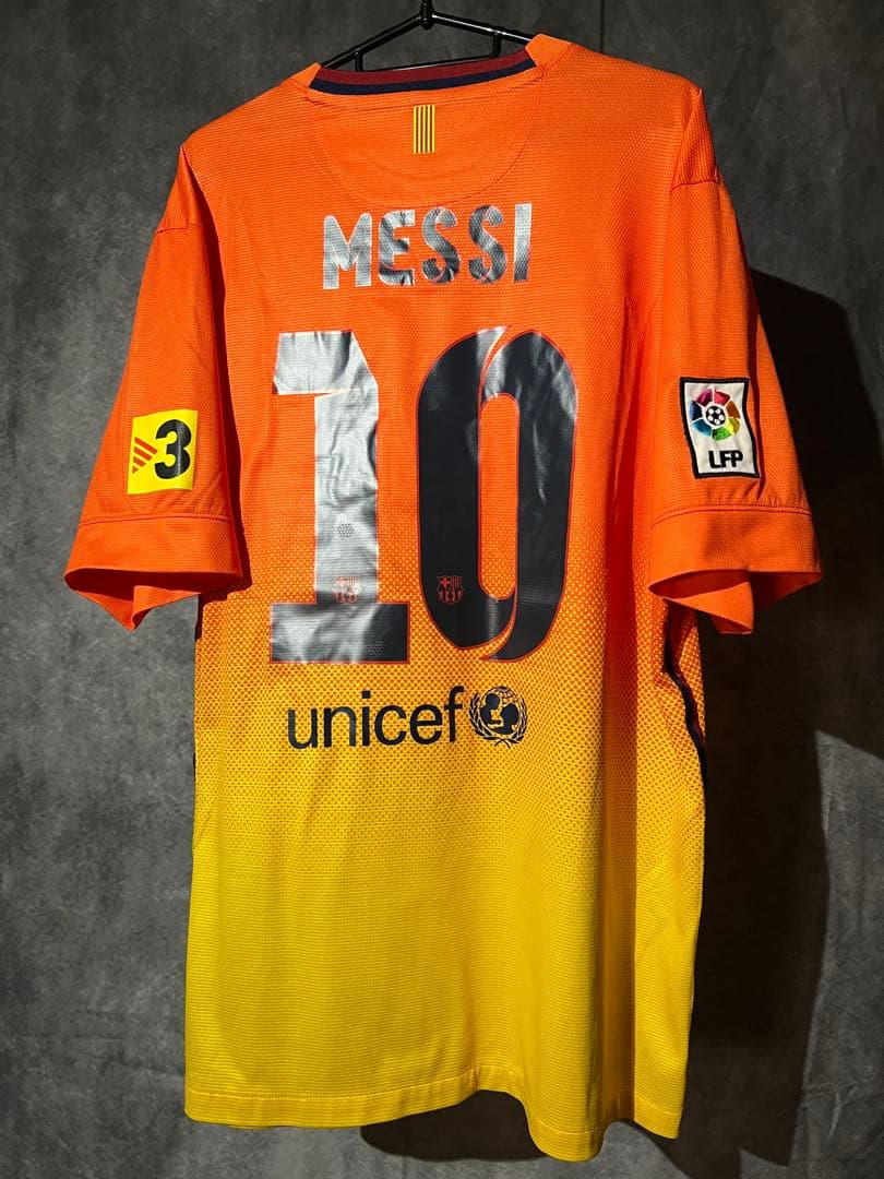 【m.n】メッシ ＃１０バルセロナ１２／１３ ユニフォーム（A）