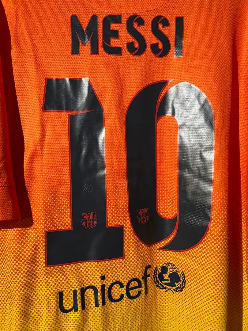 【m.n】メッシ ＃１０バルセロナ１２／１３ ユニフォーム（A）