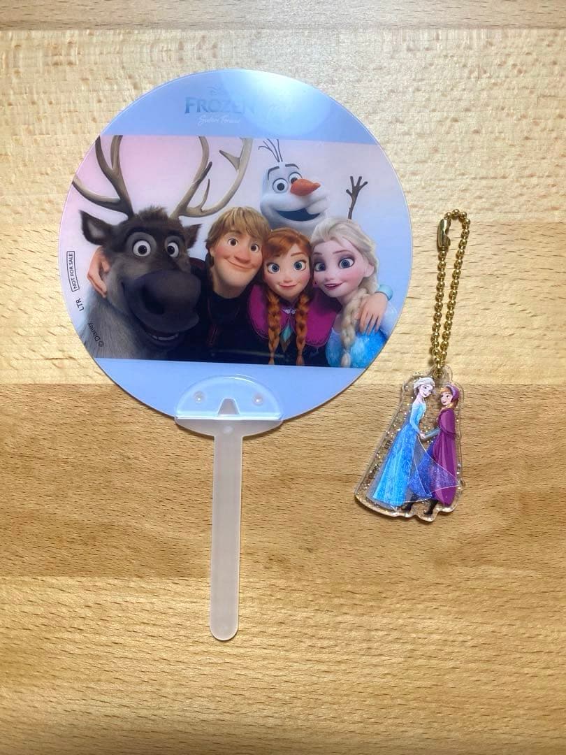 【まとめ売り】アナと雪の女王 エルサ バッグ ミニうちわ アクリルキーホルダー