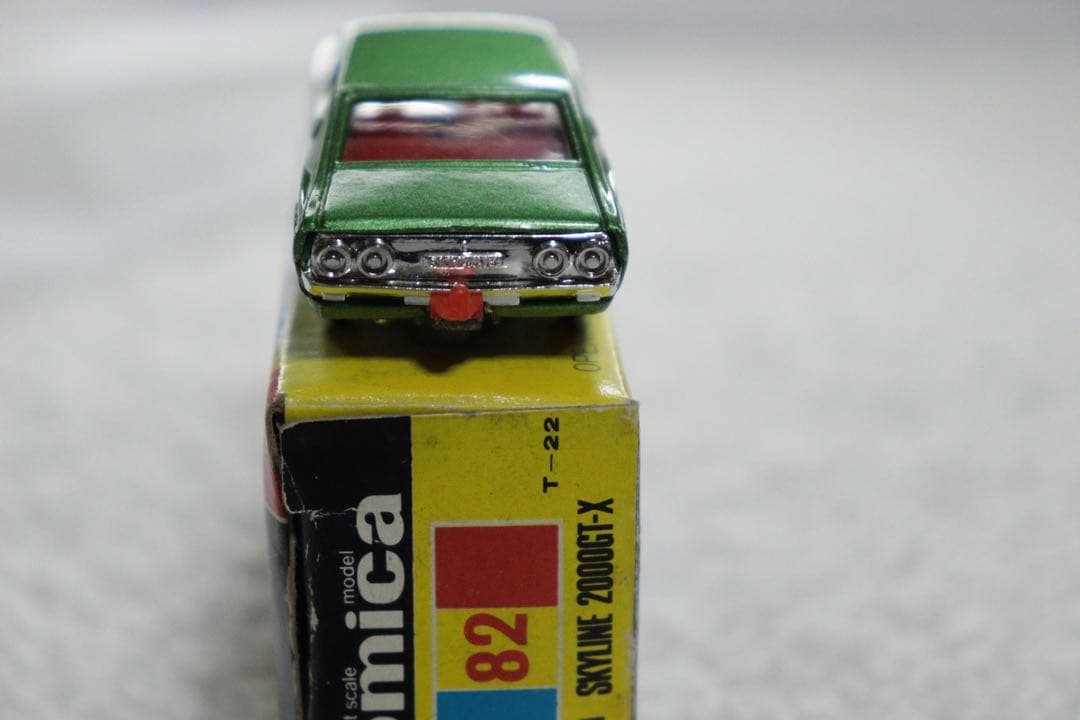 ニッサン　スカイライン　2000GT-X トミカ　黒箱　日本製　NO.82