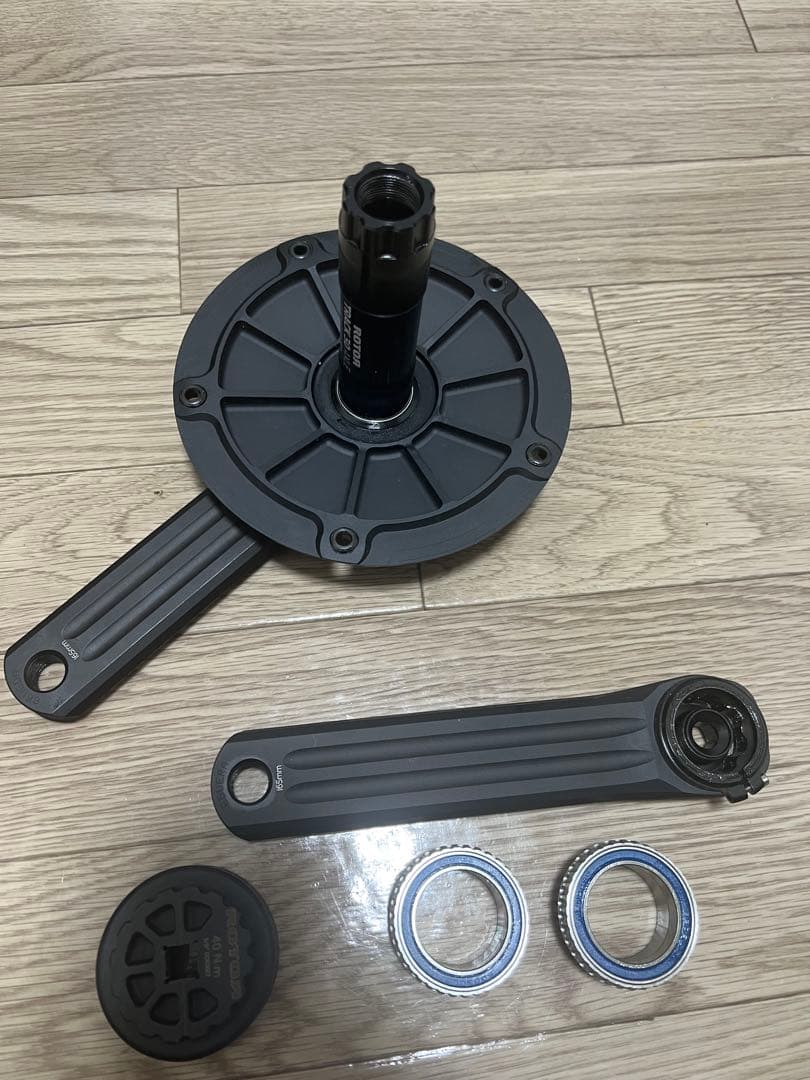 Rotor aldhu ローター クランクセット　BB付き　ピスト