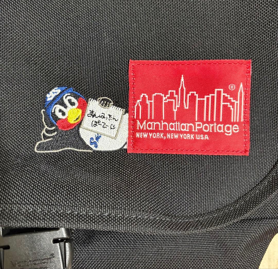 東京ヤクルトスワローズ　つば九郎　マンハッタンポーテージコラボ　ショルダーバッグ