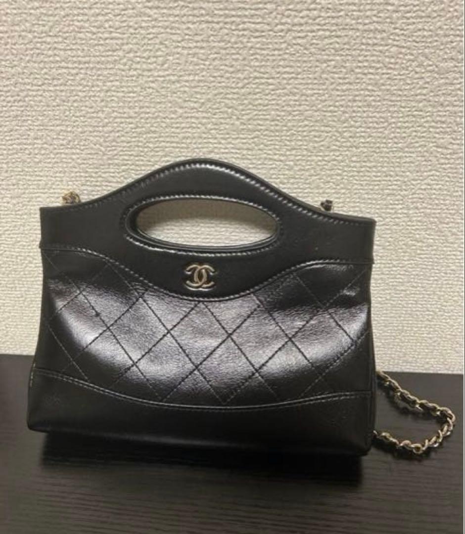 CHANEL ノベルティ チェーンショルダーバッグ 本革 ゴールド金具 31