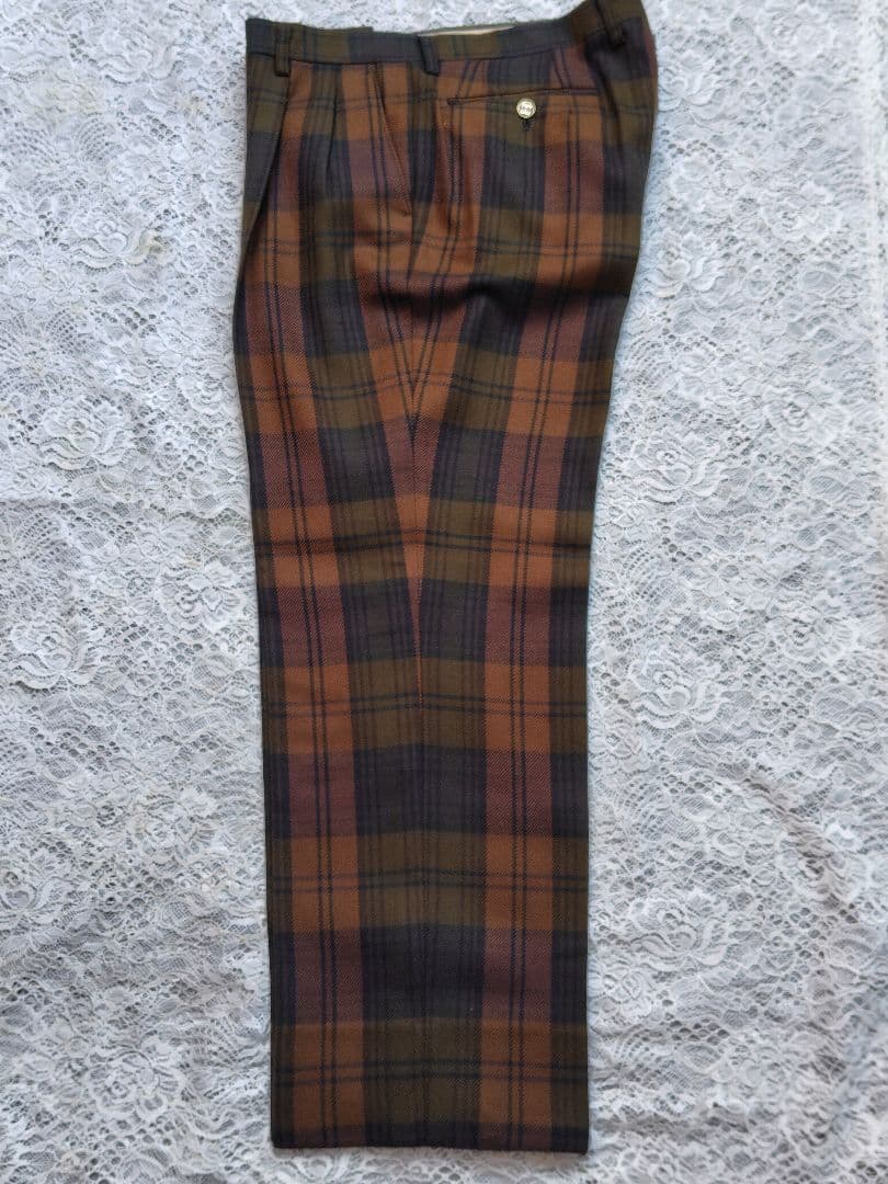 【美品】DAKSストレートパンツ　チェック柄ウール