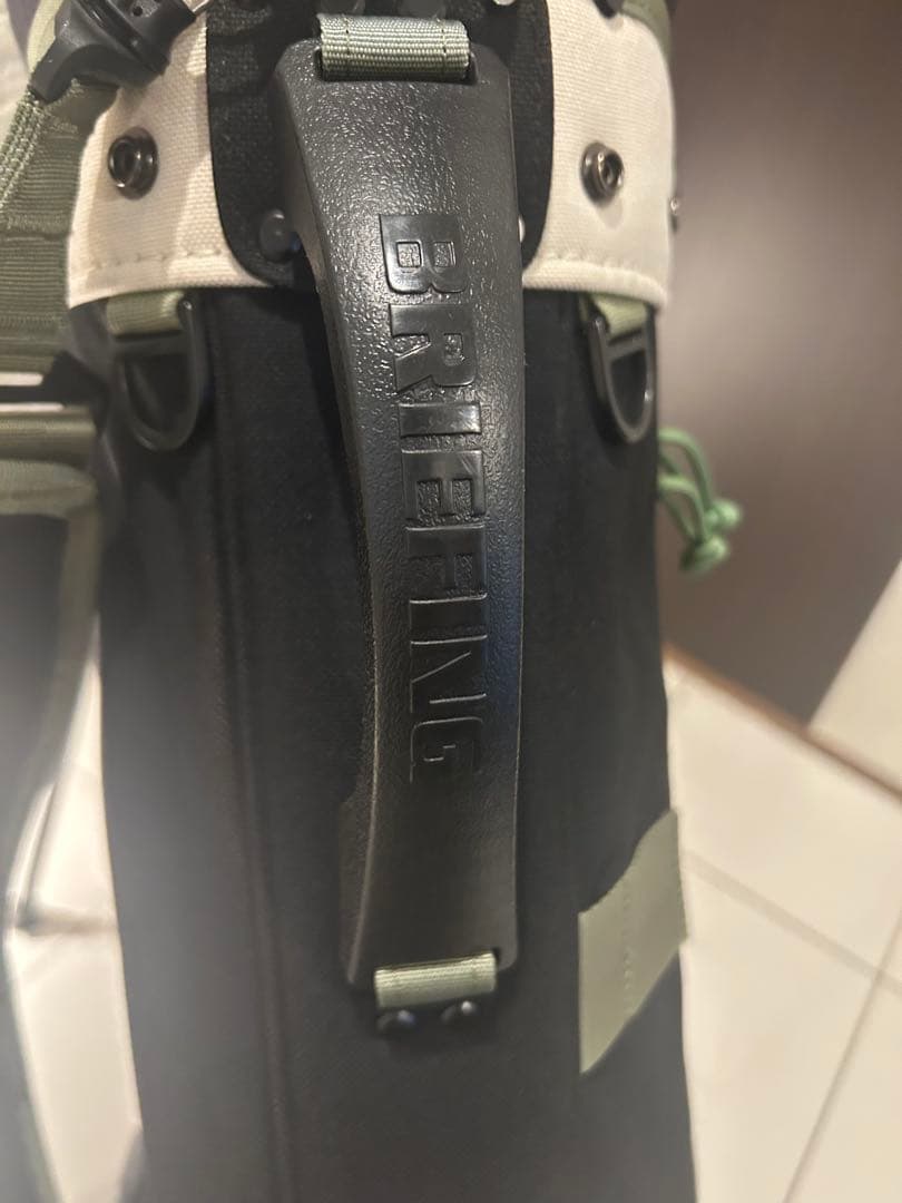 キャディバッグ BRIEFING