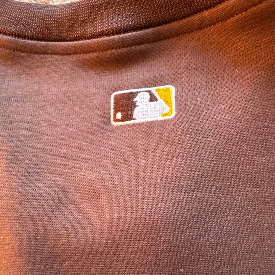 日本未発売　パドレス　クォータージップトップSan Diego Padres 1