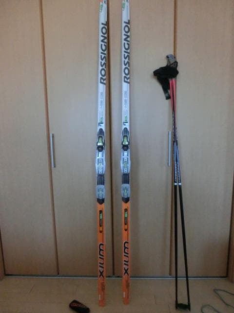 ROSSIGNOL XIUM クロカンスキー板とYOKOカーボンポール未使用